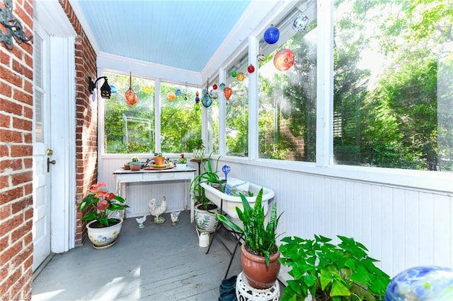 view of unfurnished sunroom