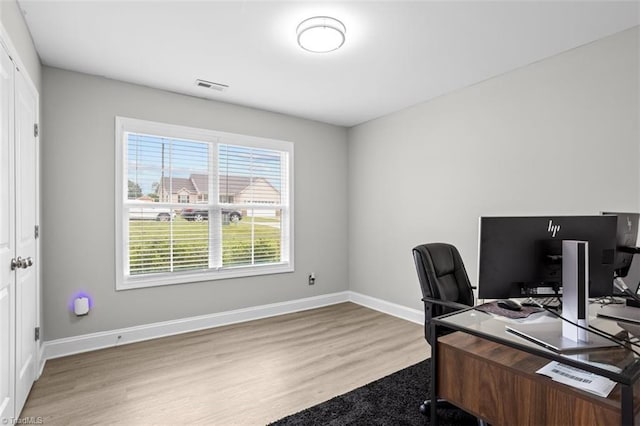 111 Brooke Ridge Dr, Thomasville, NC 27360 - office with wood finished floors and baseboards