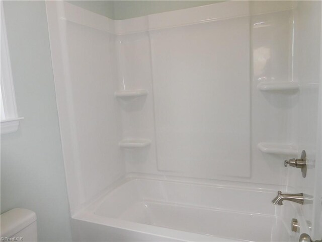 4391 Old Town Dr, Winston-Salem, NC 27106 - full bath featuring toilet and shower / bath combination