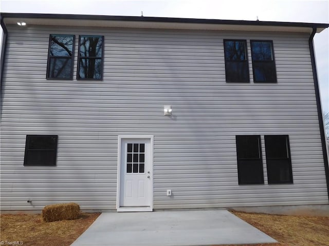 4391 Old Town Dr, Winston-Salem, NC 27106 - rear view of house with a patio area
