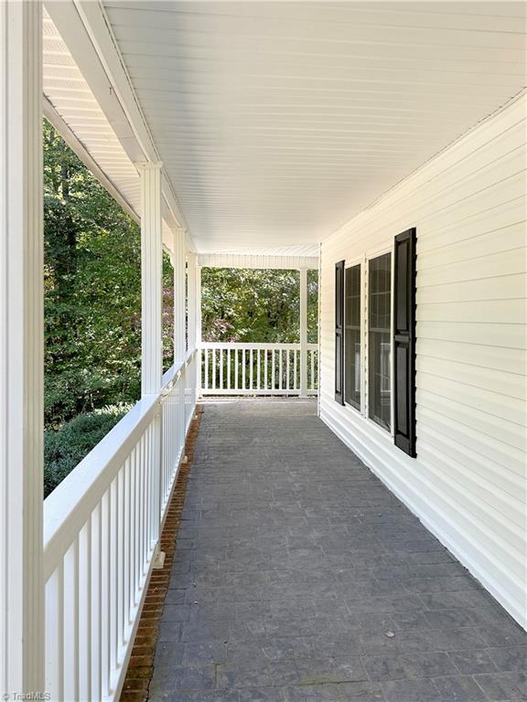 view of patio / terrace featuring covered porch