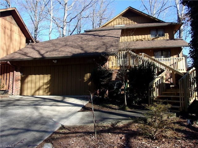 view of home's exterior