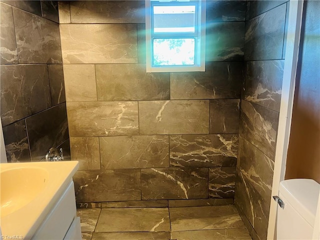 322 E Independence Blvd, Mount Airy, NC 27030 - full bath with vanity
