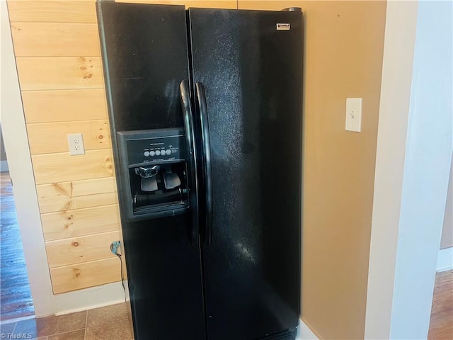 322 E Independence Blvd, Mount Airy, NC 27030 - kitchen view of black refrigerator with ice dispenser