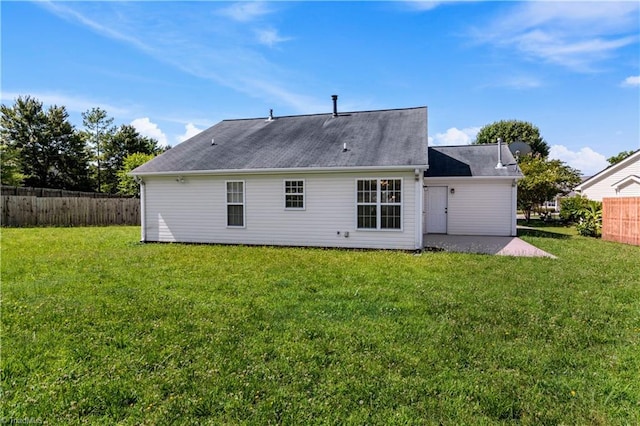 3207 Stavanger Ct, Winston-Salem, NC 27127 - back of property with a patio