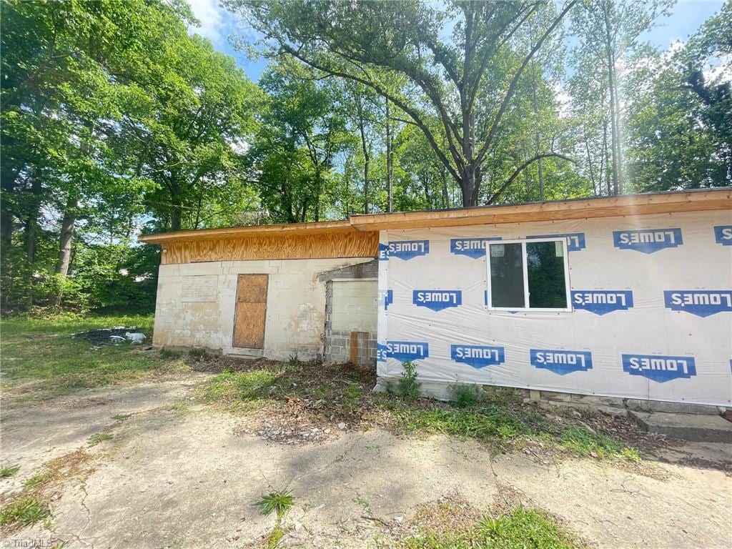 4721 Baux Mountain Rd, Winston-Salem, NC 27105 - exterior space