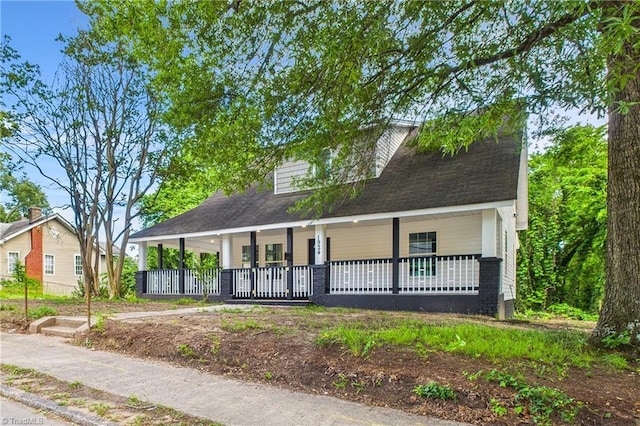 1924 E 25th St, Winston-Salem, NC 27105 - view of front of property featuring a porch