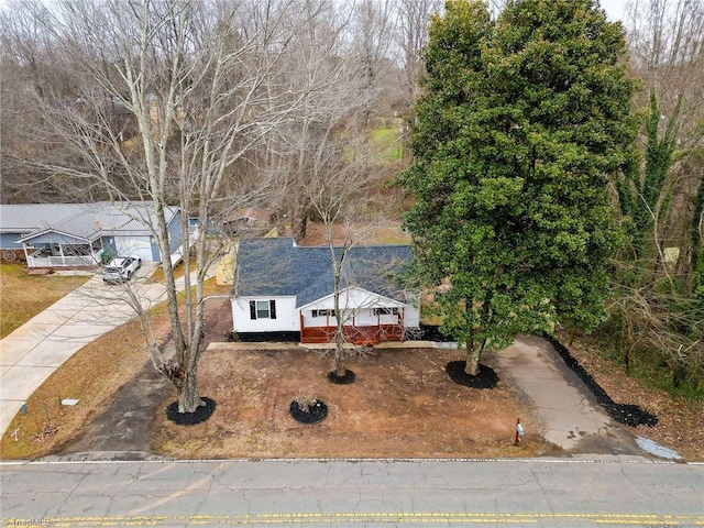 5425 Davis Rd, Walkertown, NC 27105 - view of front of home featuring driveway