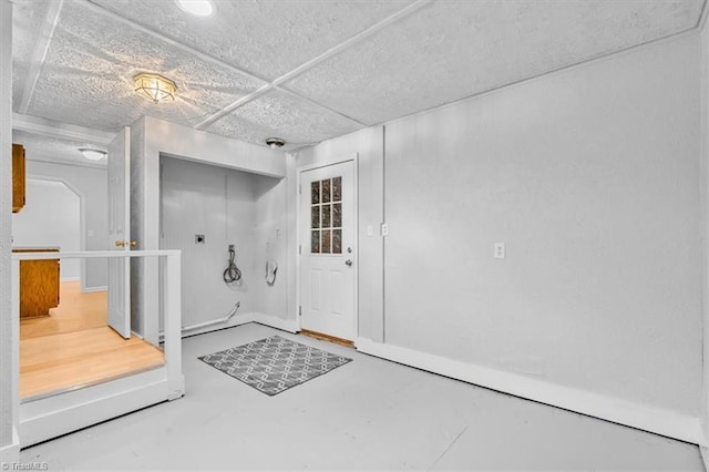 1655 Oakleigh Rd, Mcleansville, NC 27301 - entrance foyer with concrete flooring