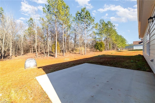view of yard with a patio area