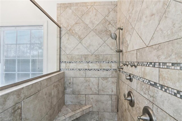 100 Wentworth Dr, Winston-Salem, NC 27107 - full bath with tiled shower