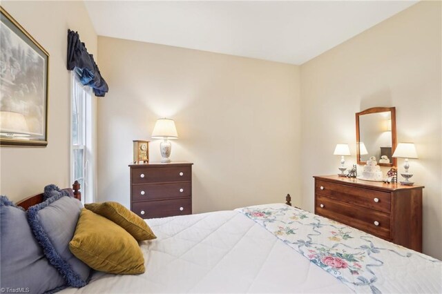 100 Wentworth Dr, Winston-Salem, NC 27107 - view of bedroom