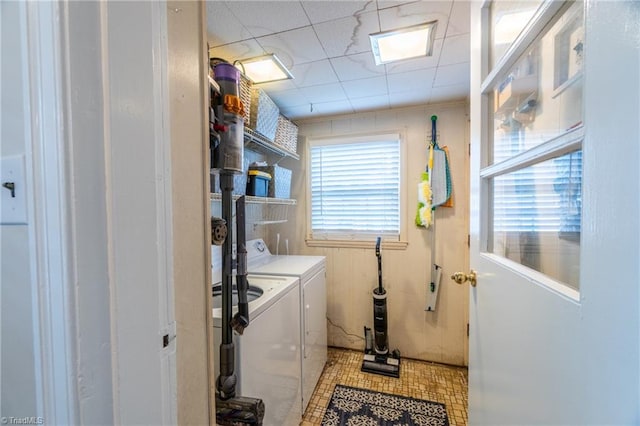 laundry room featuring independent washer and dryer