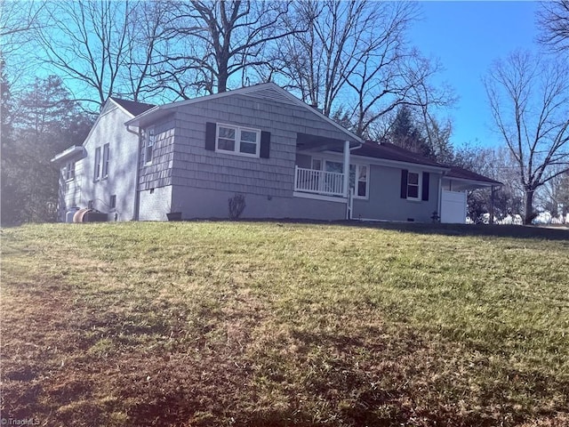 exterior space featuring a lawn