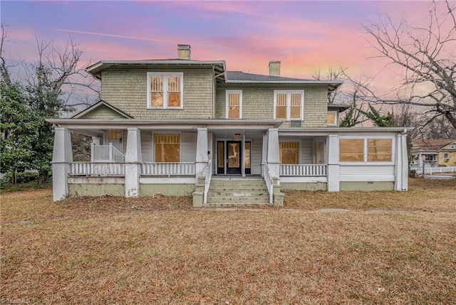 view of front of house featuring covered porch