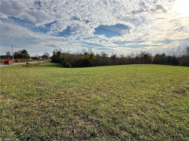 000 Sparger Rd, Mount Airy, NC 27030