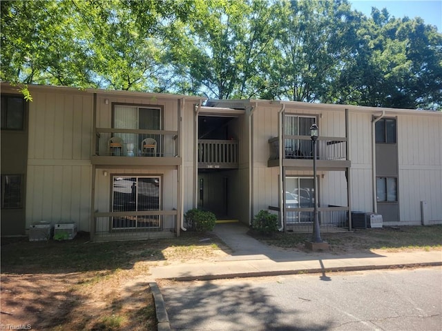 view of building exterior featuring central AC unit