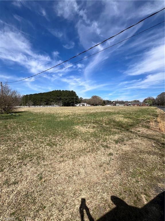 Listing photo 3 for 0 Eagle Dr, Salisbury NC 28144