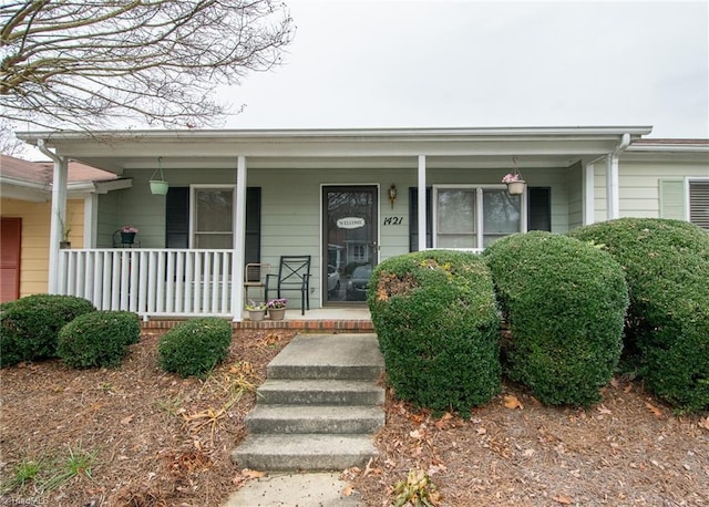 view of front of home featuring a porch