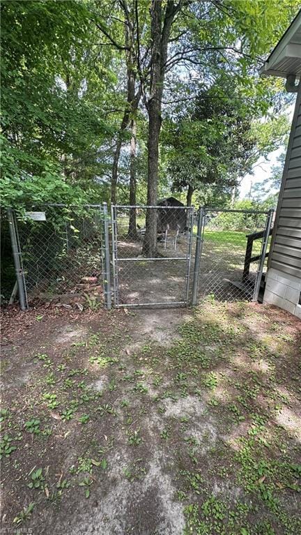 112 White St, Thomasville, NC 27360 - view of yard with a gate