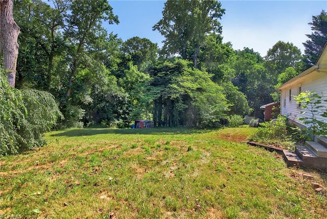 209 Brewer Cir, East Bend, NC 27018 - view of grassy yard