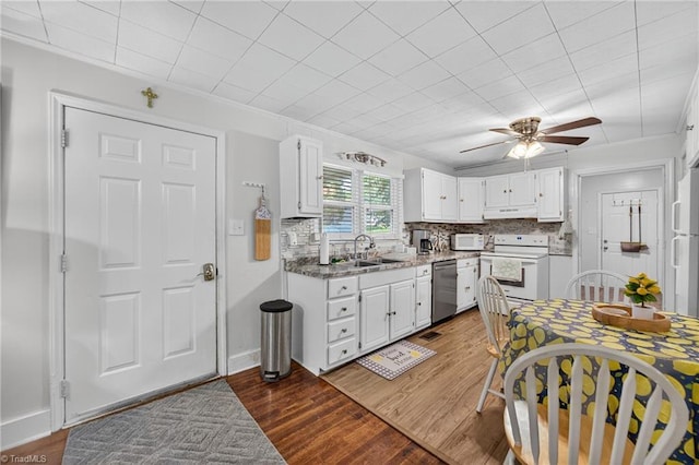 209 Brewer Cir, East Bend, NC 27018 - kitchen featuring white appliances, under cabinet range hood, white cabinets, and ceiling fan