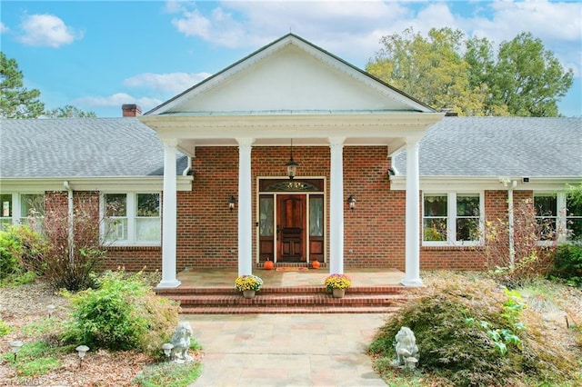 view of front facade with covered porch