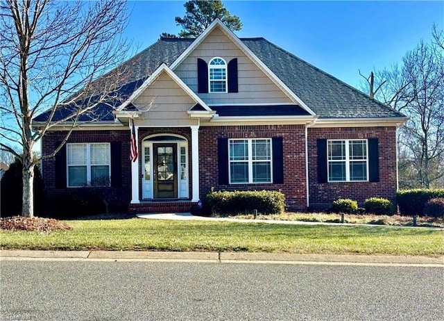 view of front of house featuring a front yard