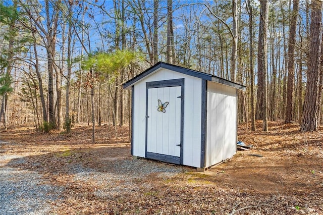 view of outbuilding