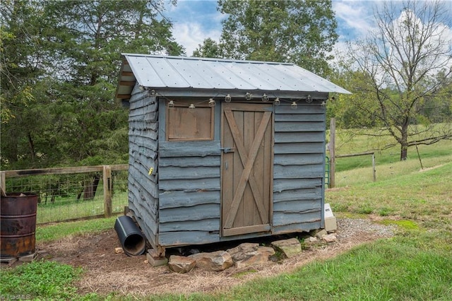 view of outbuilding