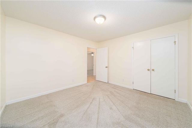 640 Summerest Ct, Kernersville, NC 27284 - unfurnished bedroom with carpet flooring and a closet