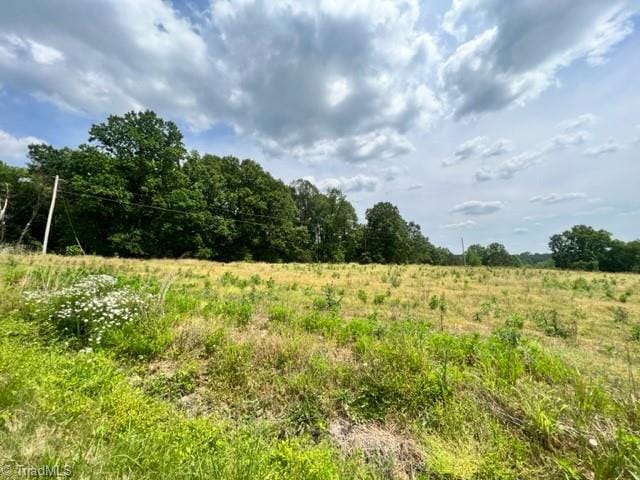 Listing photo 3 for 00 Hogan Creek Rd, Siloam NC 27047