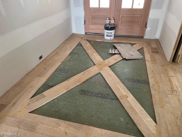 7920 Valley View Dr, Clemmons, NC 27012 - interior space