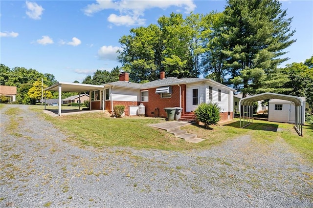 view of front of property with a carport