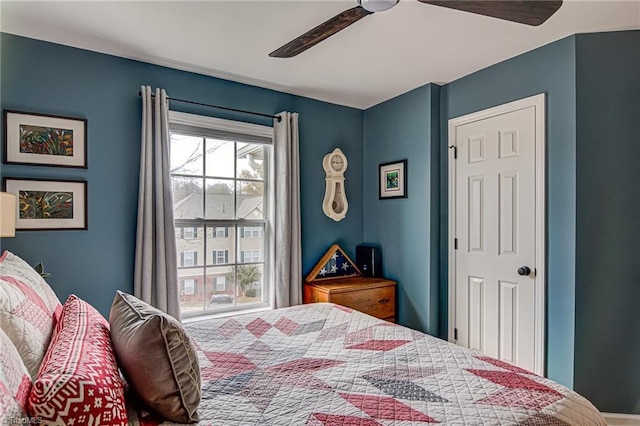 bedroom with ceiling fan