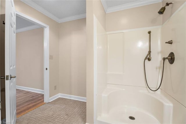 2704 Saint Johns Pl, Winston-Salem, NC 27106 - bathroom featuring a shower, baseboards, and ornamental molding