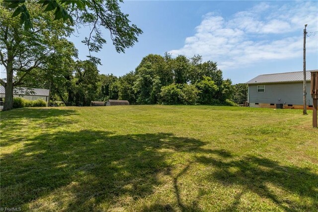 705 Laurel Ave, Lexington, NC 27292 - view of grassy yard