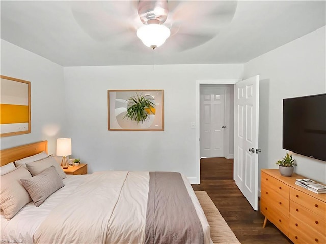 3230 High Cliffs Rd, Pfafftown, NC 27040 - bedroom featuring dark wood-type flooring and a ceiling fan