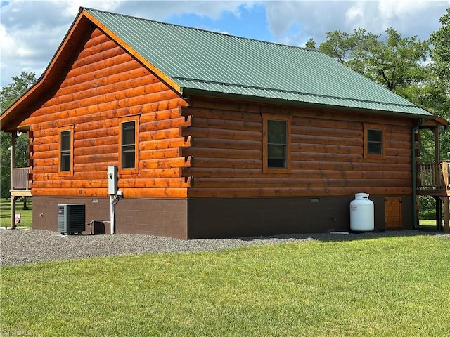 45 Wedgewood Ridge Ln, Fancy Gap, VA 24328 - view of side of property featuring crawl space, a yard, and log siding