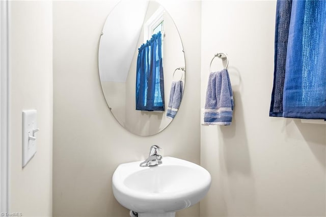 2177 Campbell Loop, Burlington, NC 27215 - bathroom with a sink
