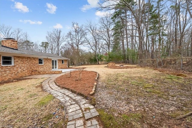 view of yard featuring a patio