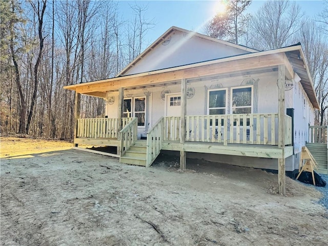 view of front of house featuring a porch