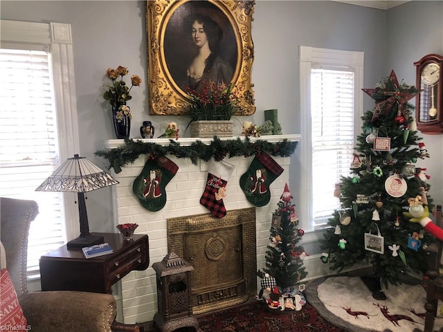 room details featuring a fireplace