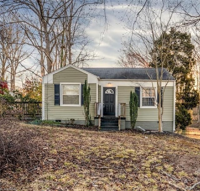 view of front facade featuring crawl space and entry steps