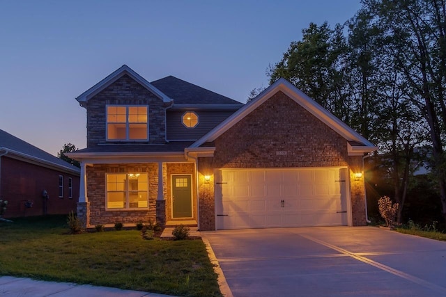 craftsman inspired home featuring a yard