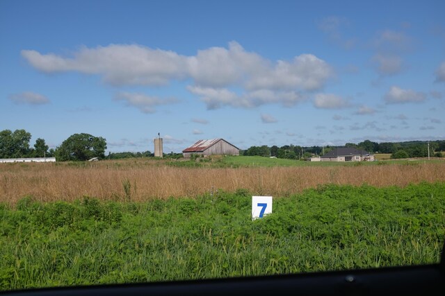 65 Dove Ln, East Bernstadt, KY 40729