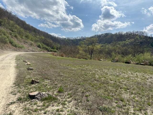 Listing photo 3 for 00 Stonehenge Dr, Pikeville KY 41501