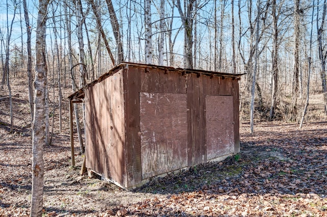 view of outdoor structure