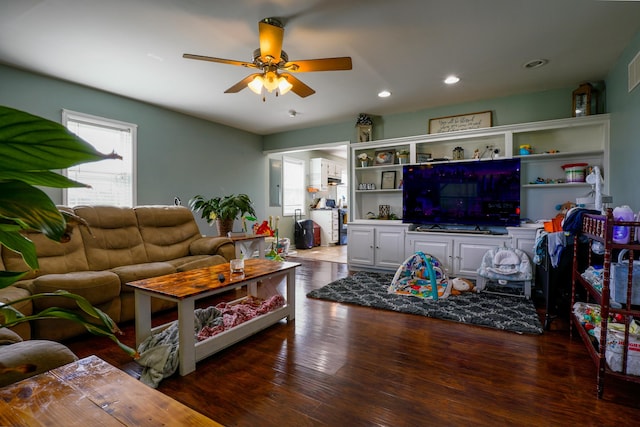 427 Sharpsburg Rd, Sharpsburg, KY 40374 - living room with wood finished floors, recessed lighting, and a ceiling fan