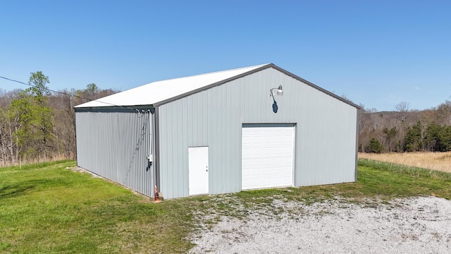 view of outbuilding featuring an outbuilding